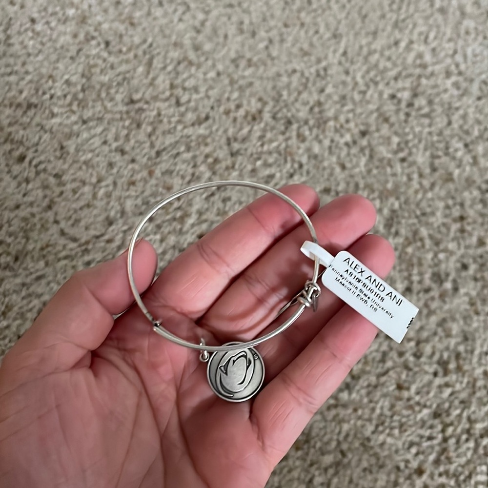 NEVER WORN PENN STATE SILVER BRACELET